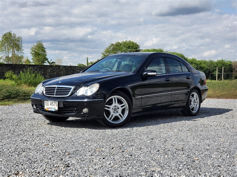 Mercedes-Benz W203 facelift modelio galo vaizdas