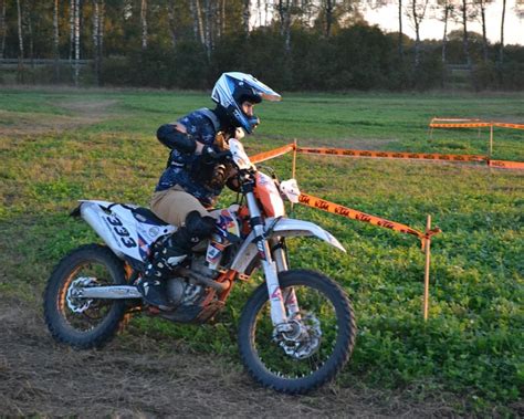 Vairavimo pamoka motociklu