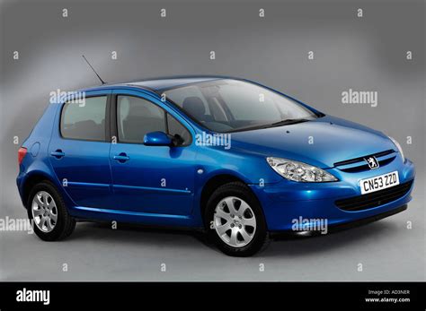 Teminis nuotrauka: Peugeot 307 (2003) modelis