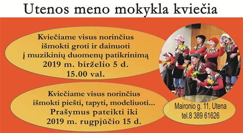 Erdvi ir šviesi Utenos meno mokyklos salė su vargonais