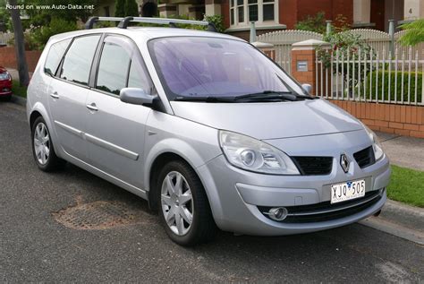 Renault Scenic II Grand interjero nuotrauka su atlenktomis sėdynėmis