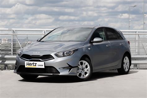 Teminis nuotrauka apie naują KIA automobilį