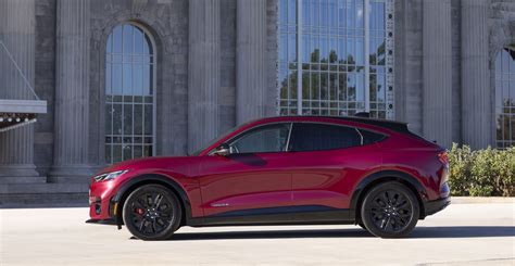 Elektromobilio Ford Mustang Mach-E nuotrauka