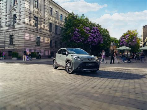 Toyota Aygo salono interjeras su apsauginiais kilimėliais
