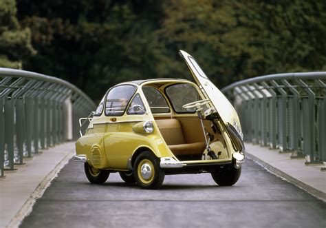 Infografika: BMW Isetta 250 istorija ir dizainas