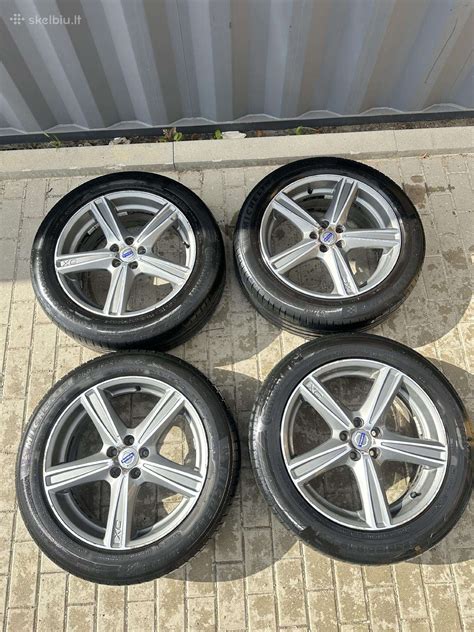 Volvo R19 ratlankių su 5 tvirtinimo angomis nuotrauka