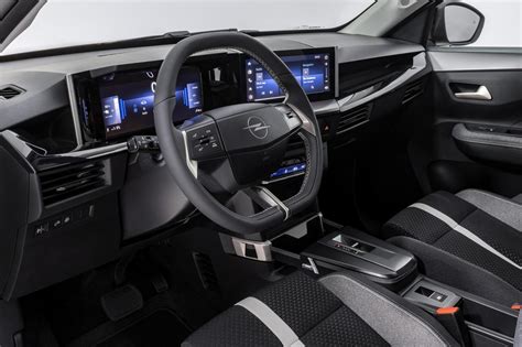 Opel Frontera interjero nuotrauka su Pure Panel
