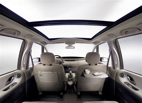 Renault Espace IV interjeras ir erdvus salonas