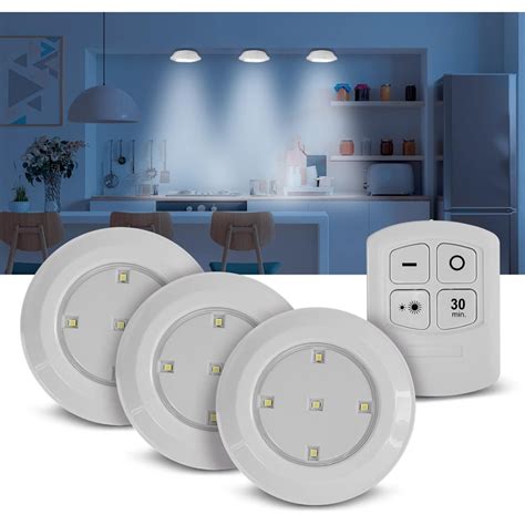Schematinis LED lemputės pjūvis su nurodytais komponentais (šilumos išsklaidymo sistema, LED lustas, optika)