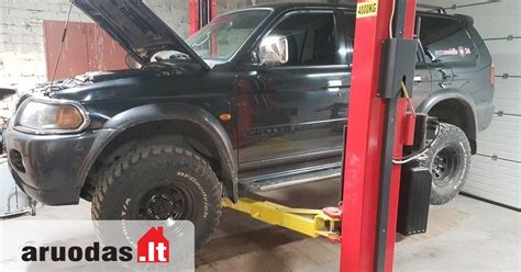 Autoserviso įranga ir specialistai