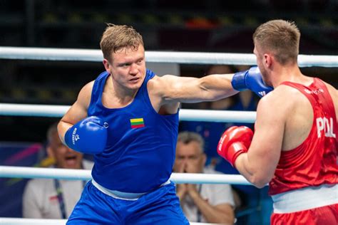 Jonas Čepulis su kitais bokso legendomis, sporto renginys