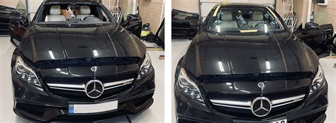 Automobilio tamsintų stiklų pavyzdys, išryškinantis estetiką ir privatumą