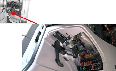 Mercedes-Benz Sprinter 906 saugiklių bloko schema