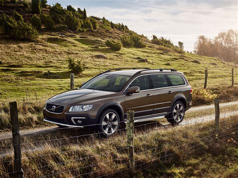 Volvo XC70 antrosios kartos modelio nuotrauka