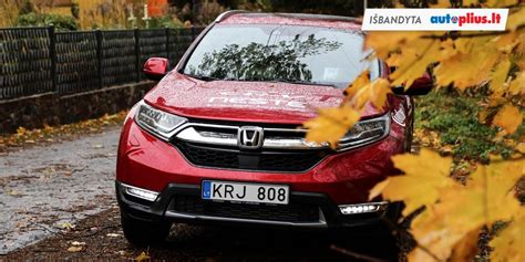 automobilio Honda CR-V nuotrauka bendro plano