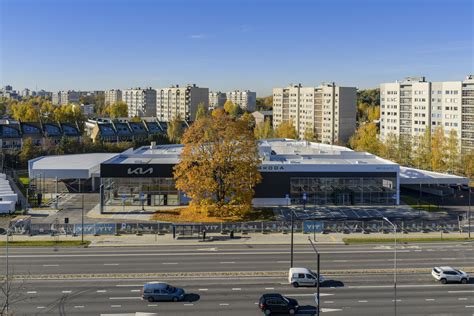 Nuotrauka: modernus automobilių nuomos parkas
