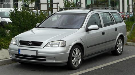 Opel Astra G Caravan variklio skyrius