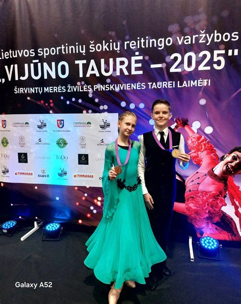 Sportinių šokių studijos „Ritmas“ pasirodymo scena