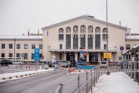 Teminis Vilniaus eismas sningant