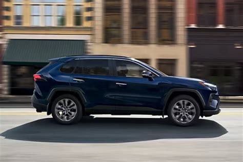 Toyota RAV4 2025 interjeras