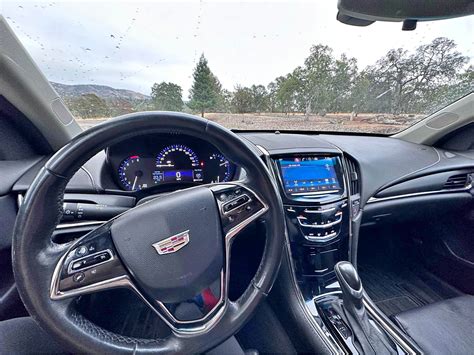 Cadillac ATS interjeras