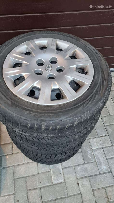 automobilio su plieniniais ir aliumininiais ratlankiais palyginimas
