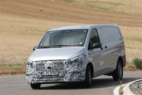 Mercedes-Benz Vito šaldytuvo temperatūros nustatymo valdymo pulto schema