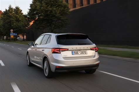 Senesnių kartų Skoda Fabia modelių palyginimas