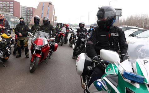 Kelių policijos ataskaita apie motociklų avariją