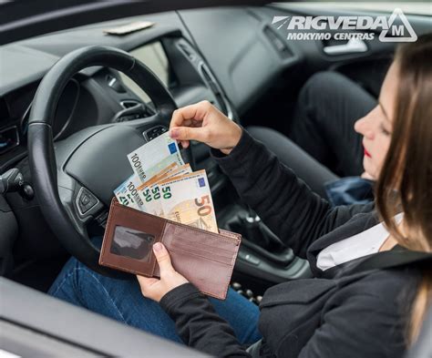 Vairavimo instruktoriaus kvalifikacijos reikalavimų infografika