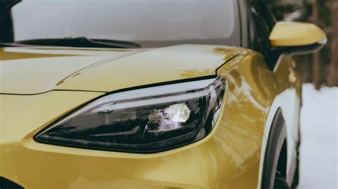 automobilio žibintų veikimo tamsiu paros metu vizualizacija