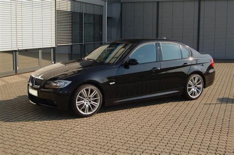 BMW 330d E90 variklio skyriaus nuotrauka