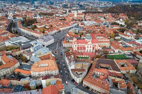 Vilniaus miesto panoramos nuotrauka, išskiriant gyvenamuosius rajonus