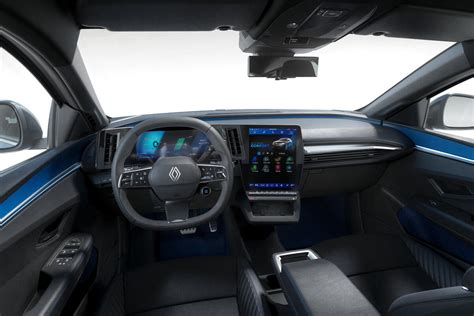 Renault Megane E-Tech Electric interjeras su OpenR ekranu