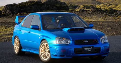 subaru impreza su skirtingais ratlankiais
