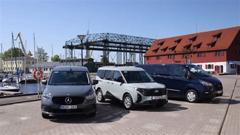 Teminis naujo automobilio vizualas