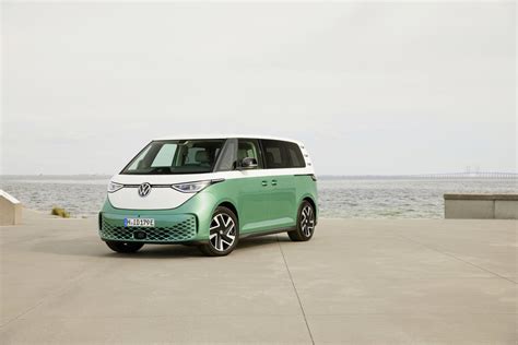 Elektrinis „Volkswagen e-Bulli“ autobusiukas