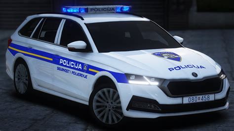 Nuotrauka: policijos „Škoda Octavia RS“ su specialiais žymėjimais