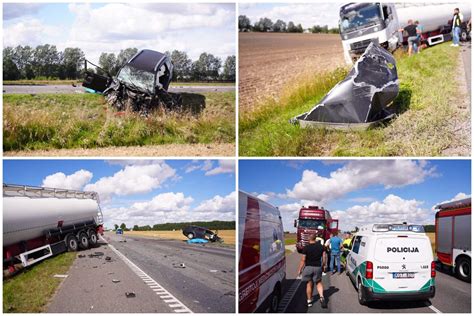 Avarijos vieta Papiškių kaime, kur susidūrė lengvasis automobilis ir sunkiasvorė transporto priemonė