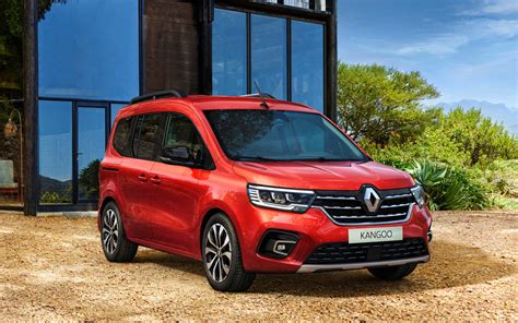 Nuotrauka, iliustruojanti Renault Kangoo stogo laikiklių funkcionalumą