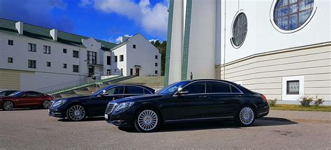 Interjero detalės Mercedes-Benz S klasės automobiliui