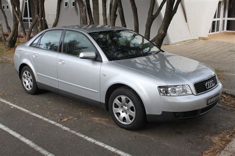 Audi A4 (B6 8E) sedano eksterjero nuotrauka