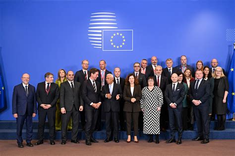 Nuotraukos: automobilio apgadinimų fiksavimas plovykloje (nuotraukos, vaizdo įrašai)