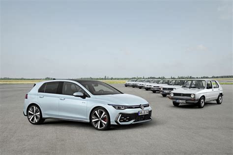 Volkswagen Golf 3 interjeras su vairuotojo sėdyne