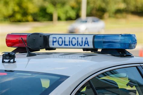 Nuotrauka: Policijos automobilis įvykio vietoje