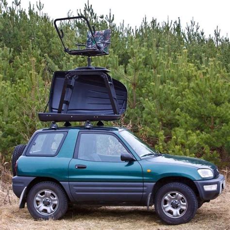 Teminis automobilis su stogo bagažine