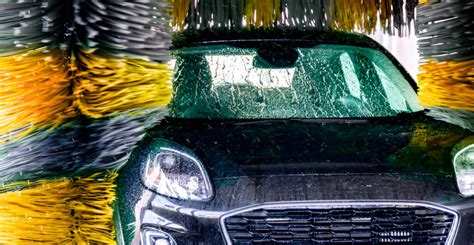 automobilio plovimo paslaugos ir įranga
