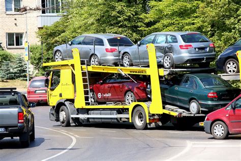 Bandomasis važiavimas - svarbus etapas renkantis automobilį.
