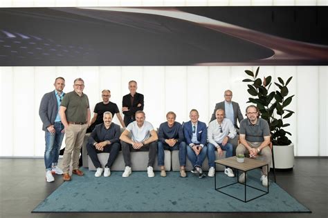 Volkswagen Group prekės ženklų logotipų koliažas