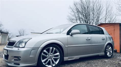 Opel Signum su Irmscher apdaila ir keturiais išmetimo vamzdžiais